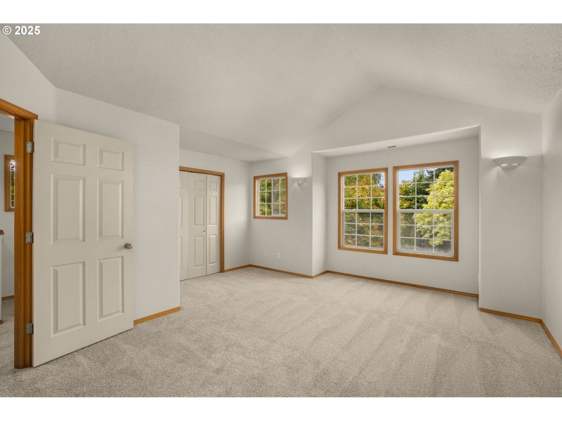 Bedroom, Primary