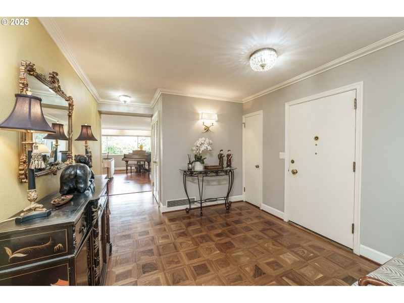 Entrance/Foyer