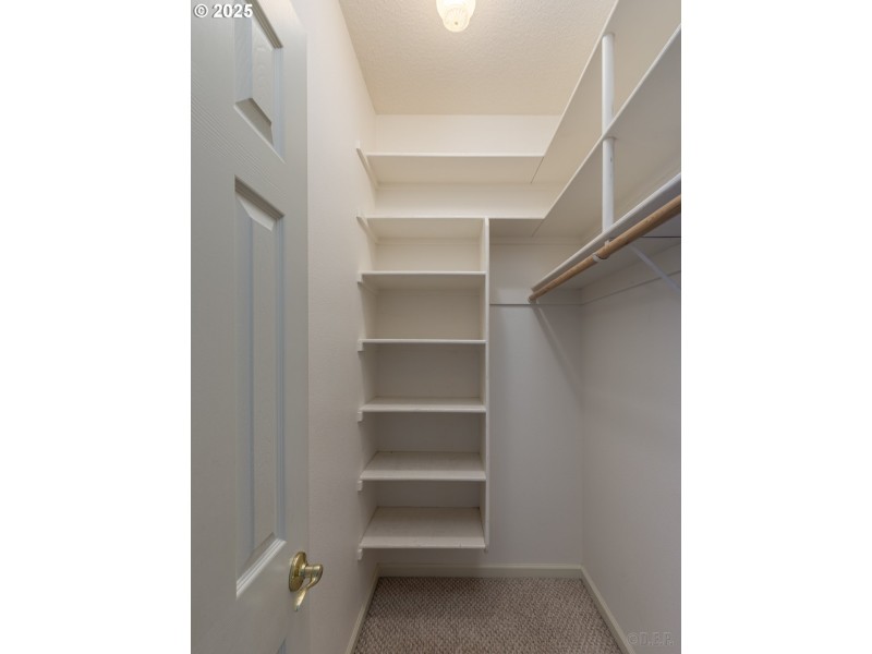 Bedroom, Primary