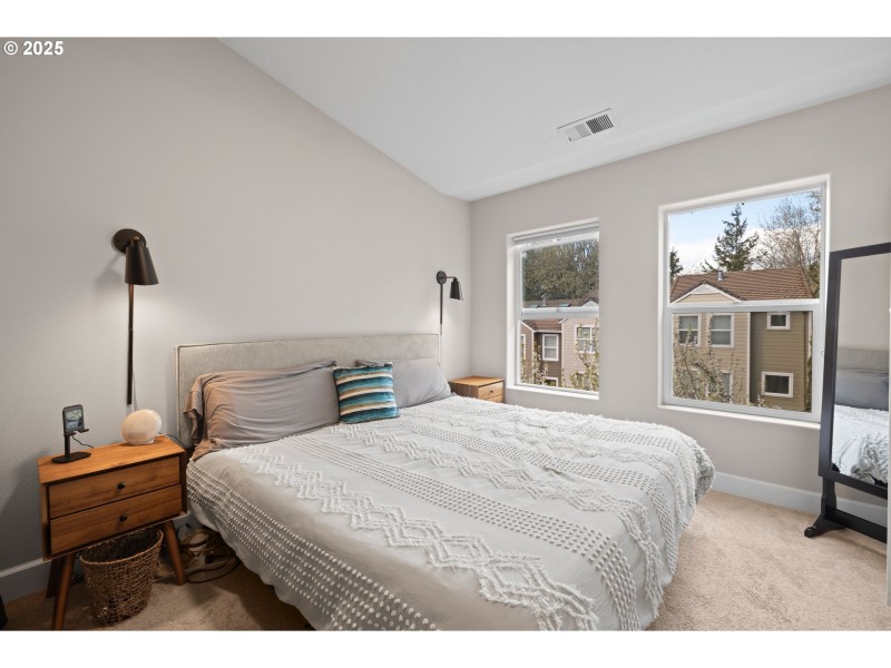 Bedroom, Primary