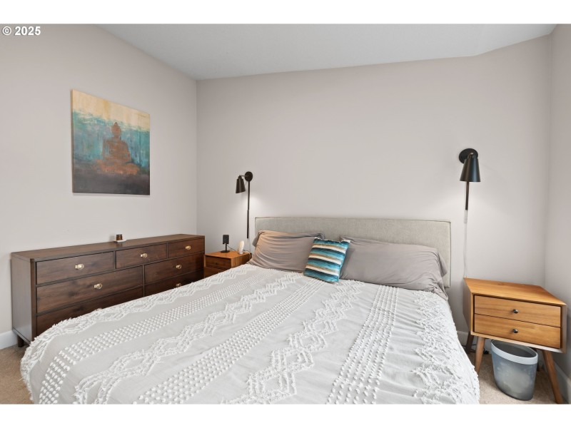 Bedroom, Primary