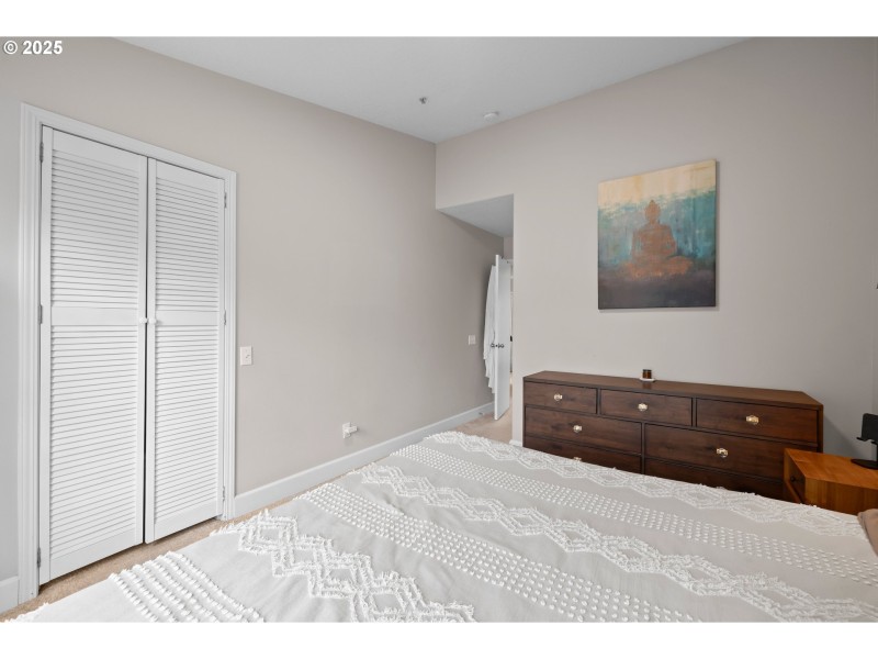 Bedroom, Primary