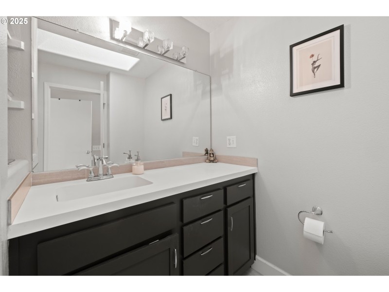 Bathroom, Attached