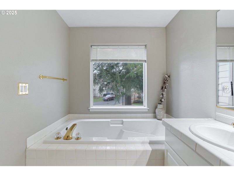 Bathroom, Attached