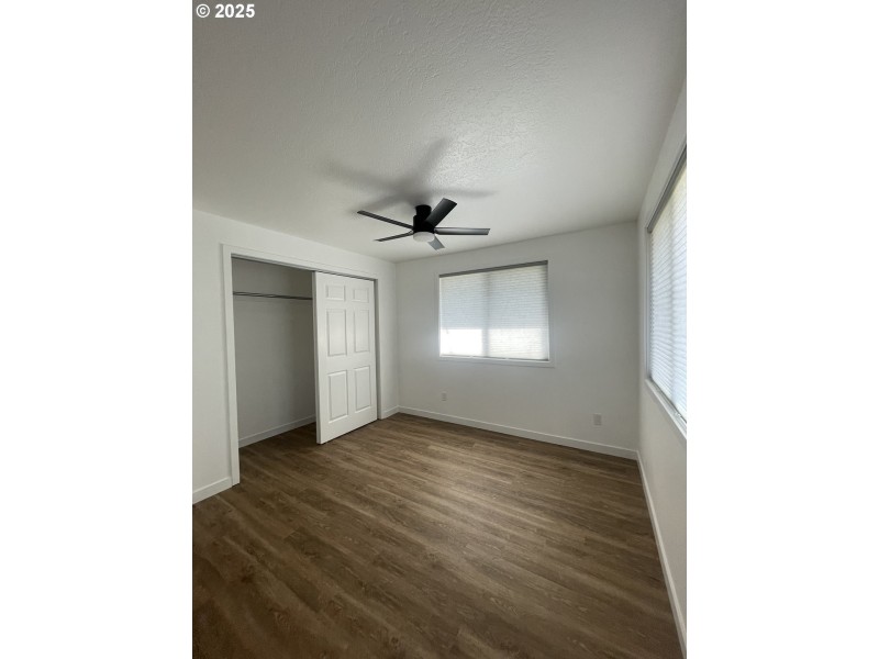 Bedroom, Primary