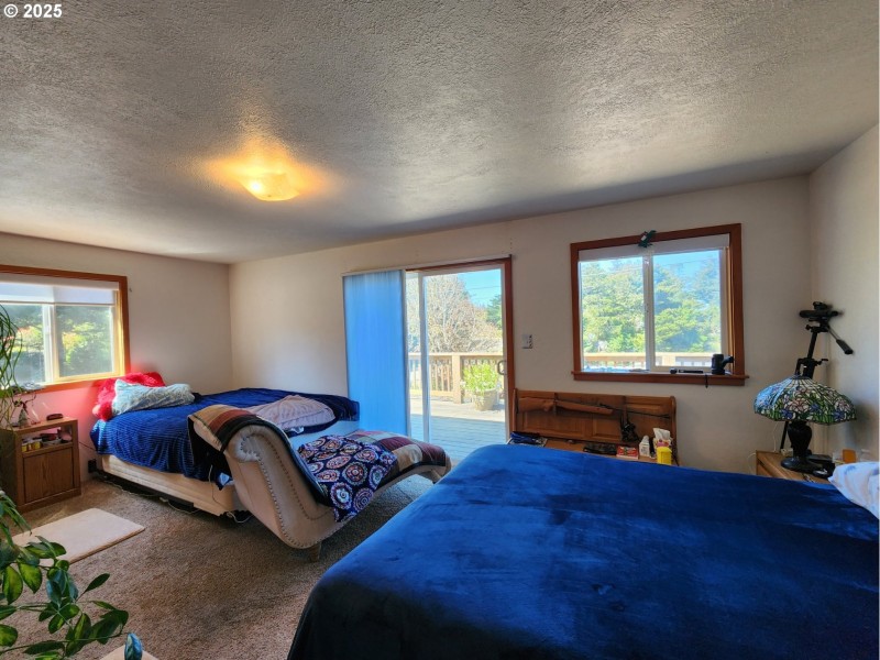 Bedroom, Primary