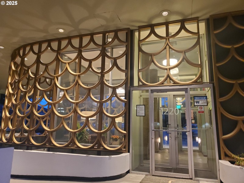 Entrance/Foyer