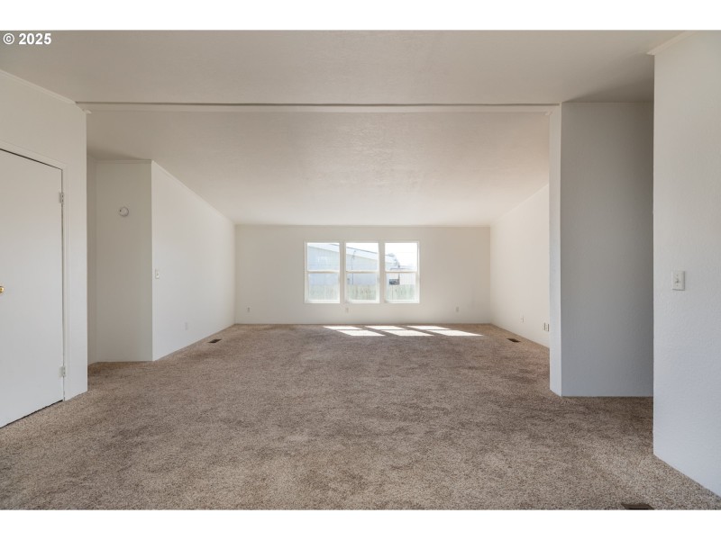 Living Room/Dining Room