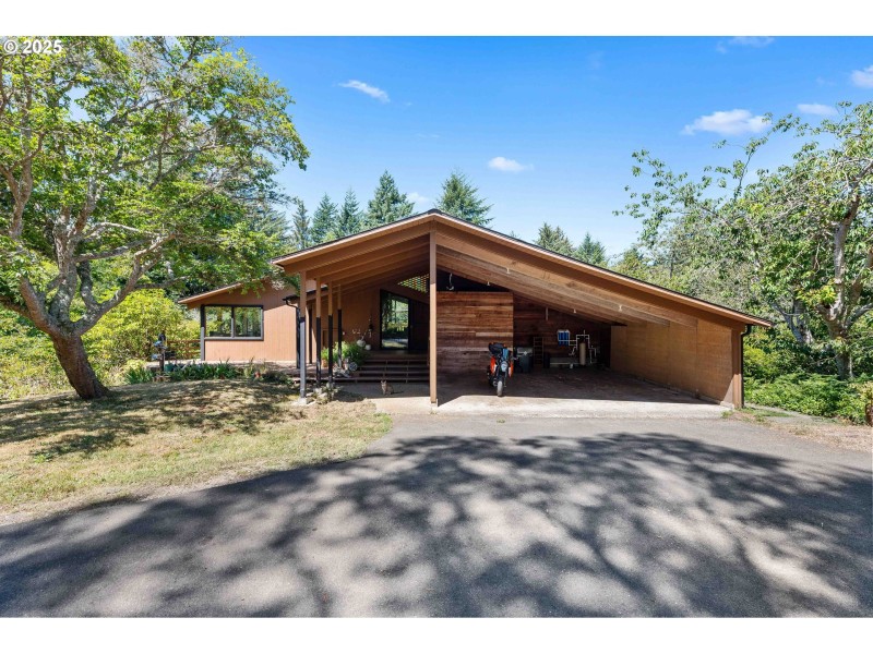 Carport