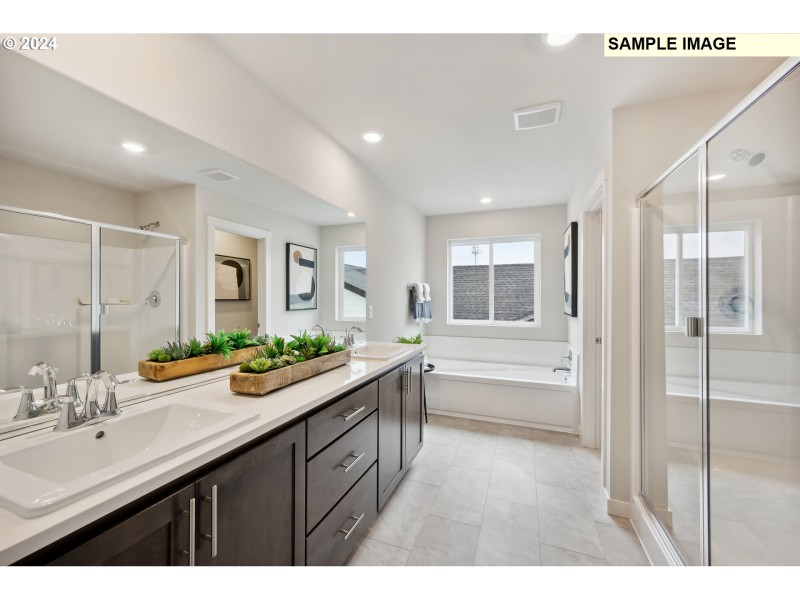 Owner's Suite Bathroom