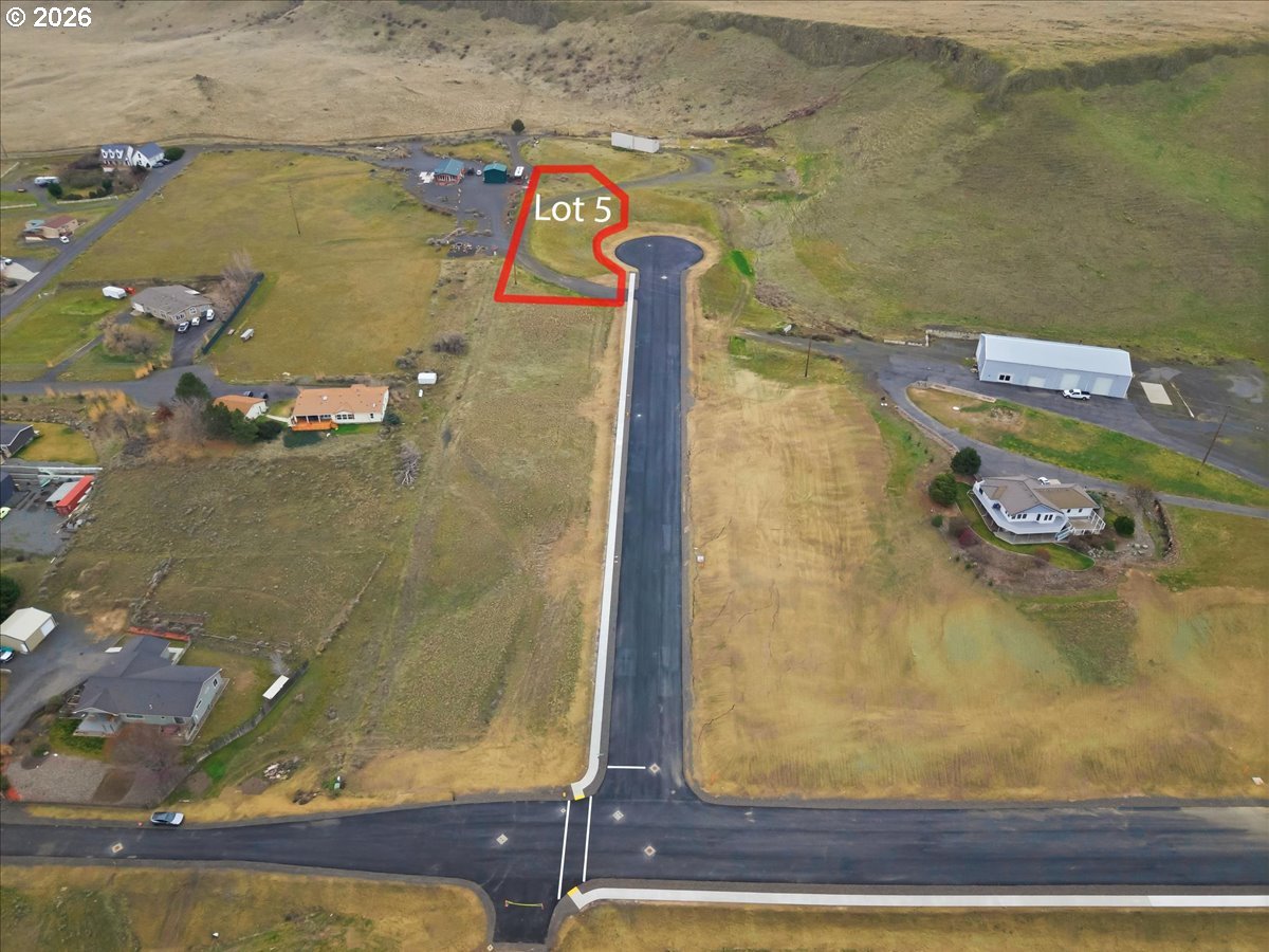 W 2nd Street, Arlington, OR 97812