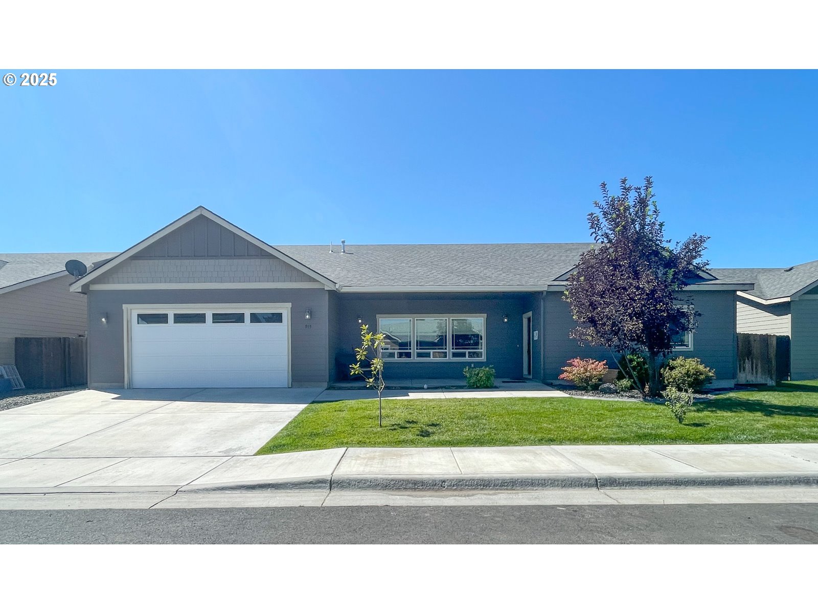 915 COYOTE DR, Hermiston, OR 97838