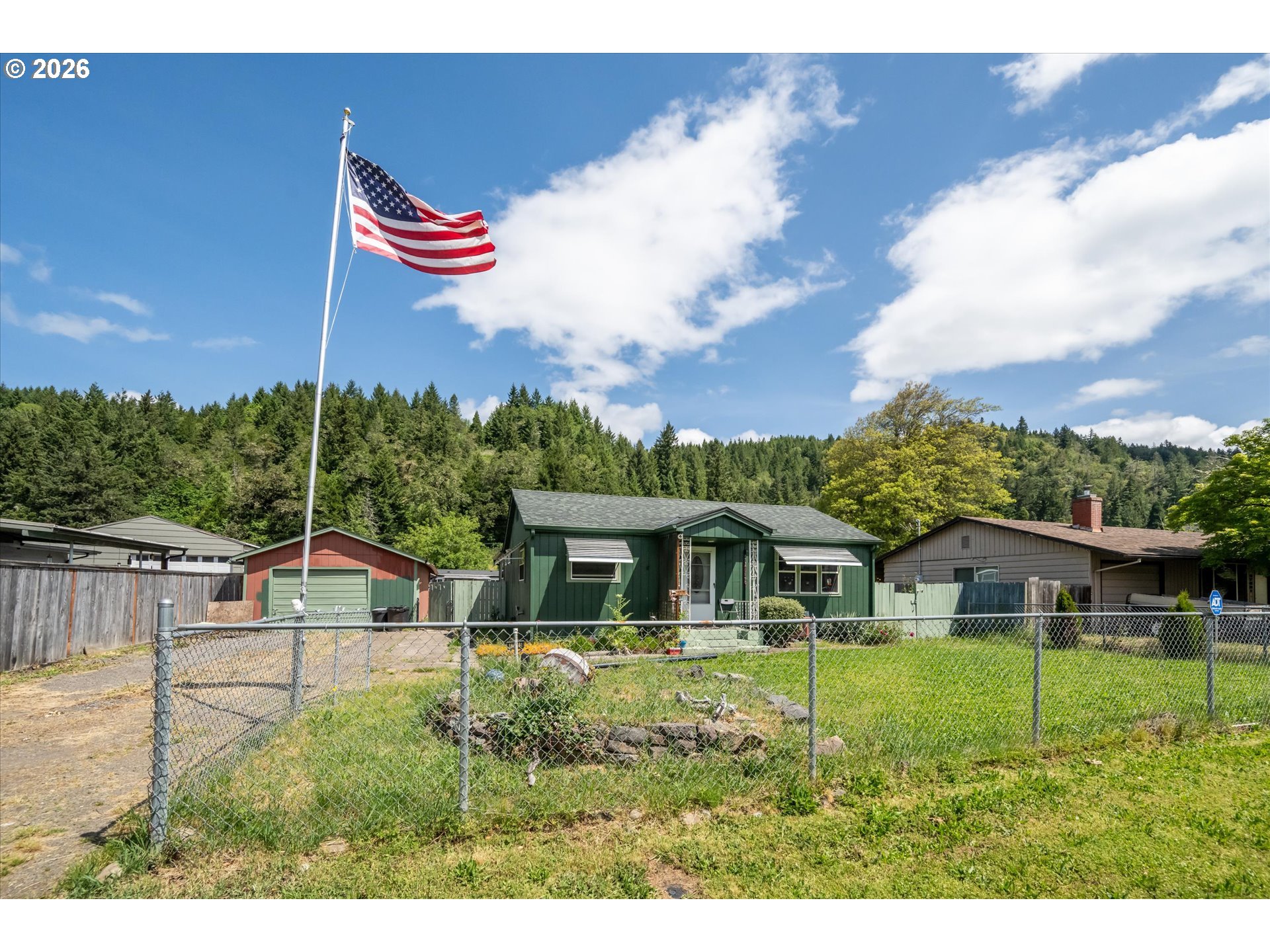 47885 1ST ST, Oakridge, OR 97463