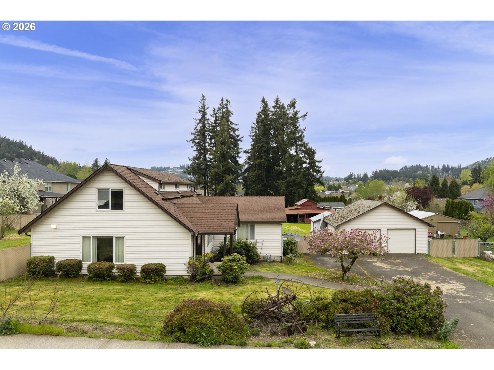 11885 SUMMERS LN, Clackamas, OR 97015