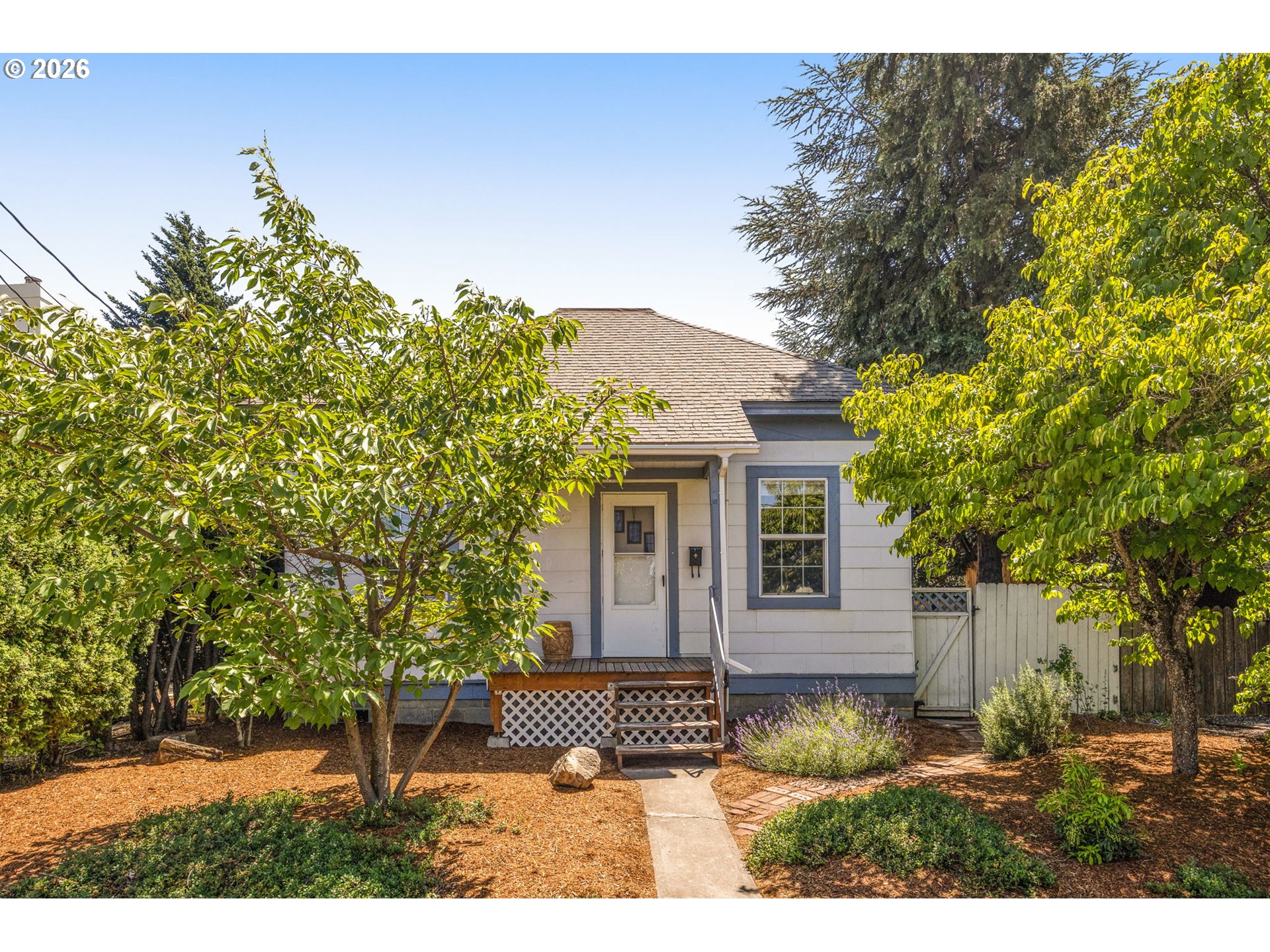 1025 PINE ST, HoodRiver, OR 97031