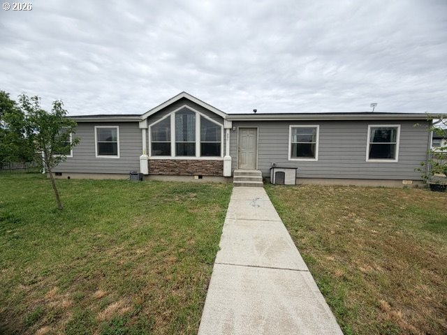 880 11TH AVE, Elgin, OR 97827