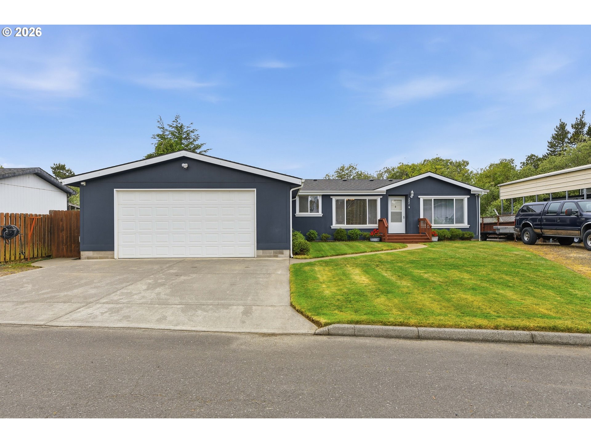 247 1ST AVE, CoosBay, OR 97420