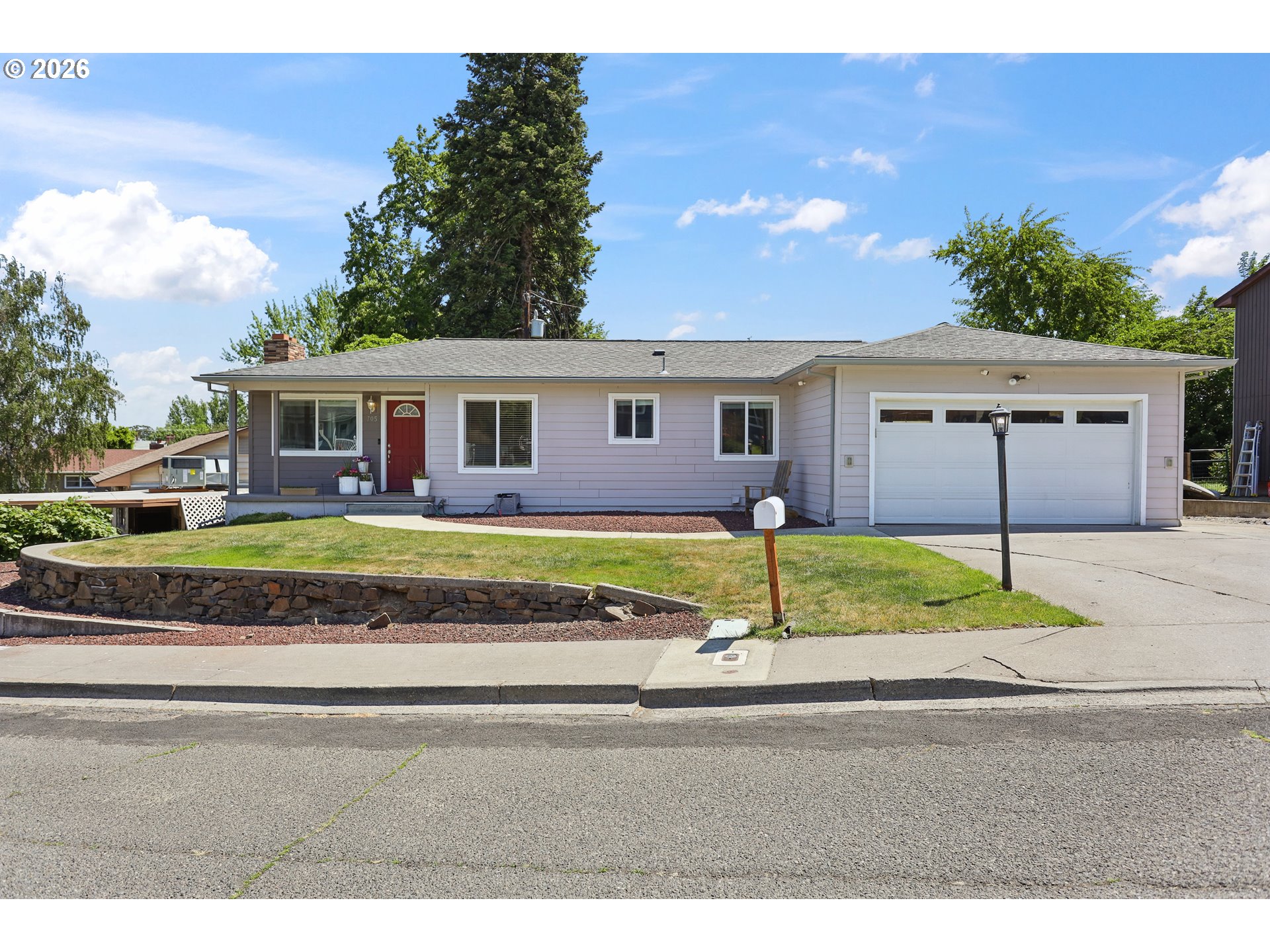 705 21ST PL, TheDalles, OR 97058
