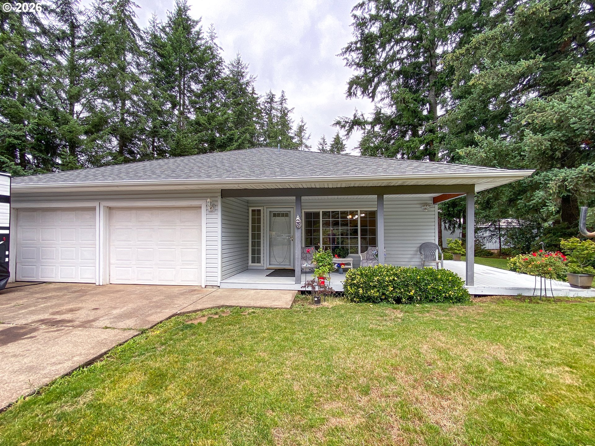 15925 OAKRIDGE LN, Silverton, OR 97381