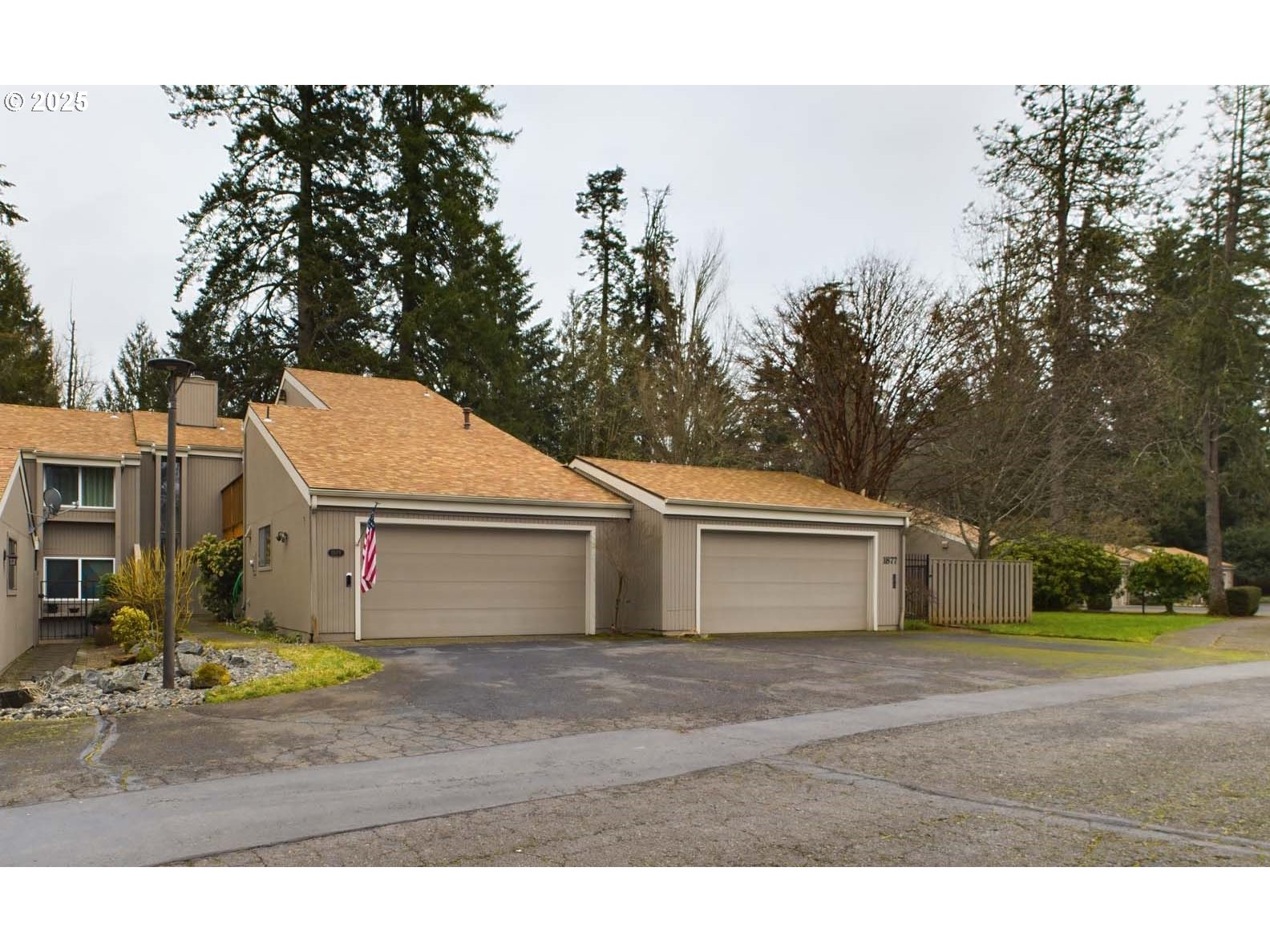 1879 LEXINGTON CIR, Salem, OR 97306