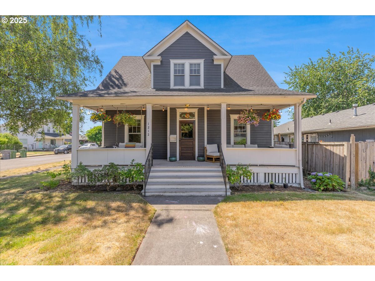 1212 6TH ST, Newberg, OR 97132