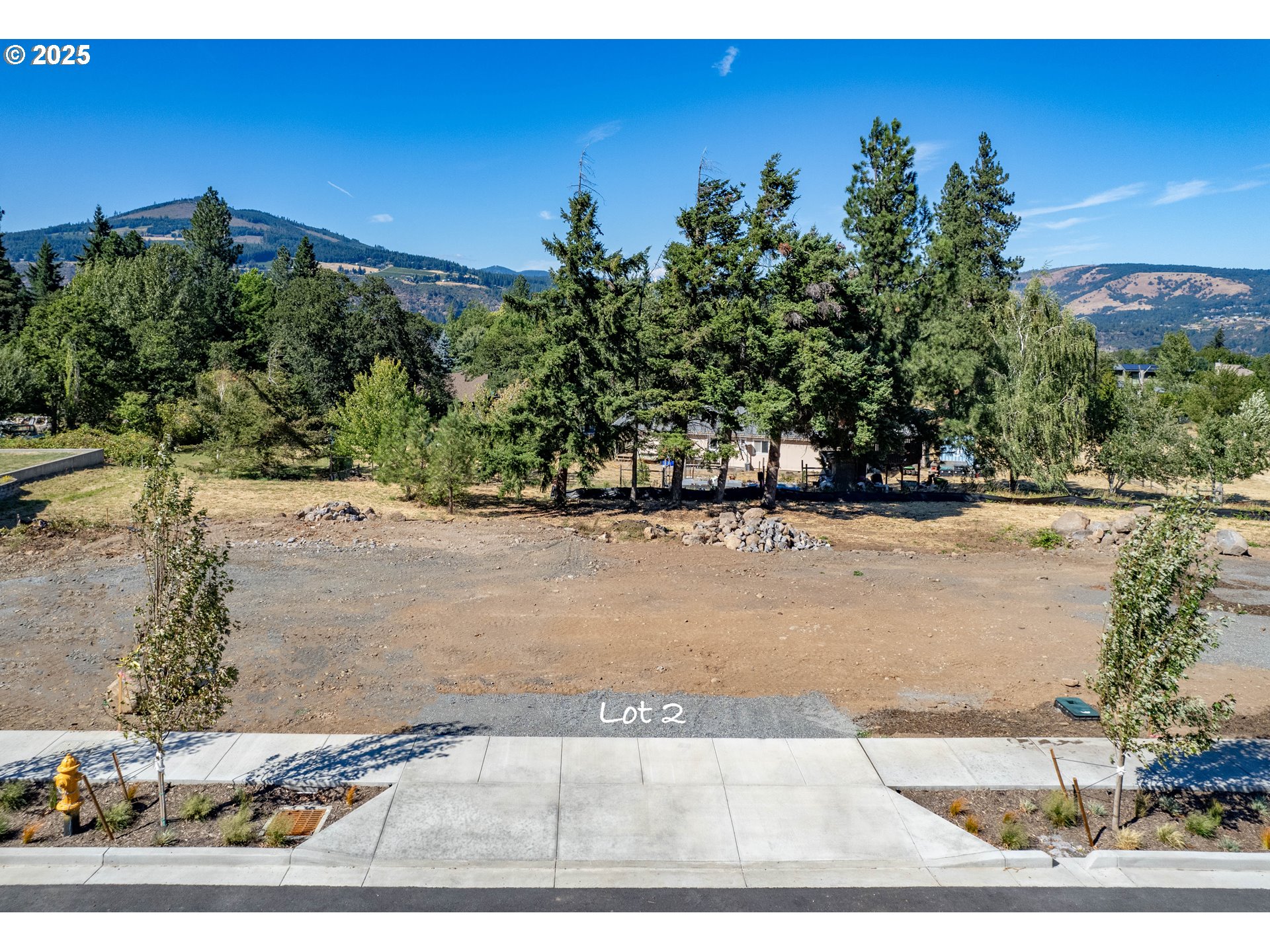 3940 CARR DR, HoodRiver, OR 97031