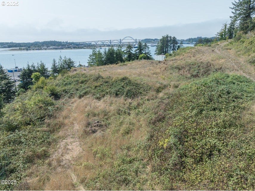 800 Niemi CT, Newport, OR 97365
