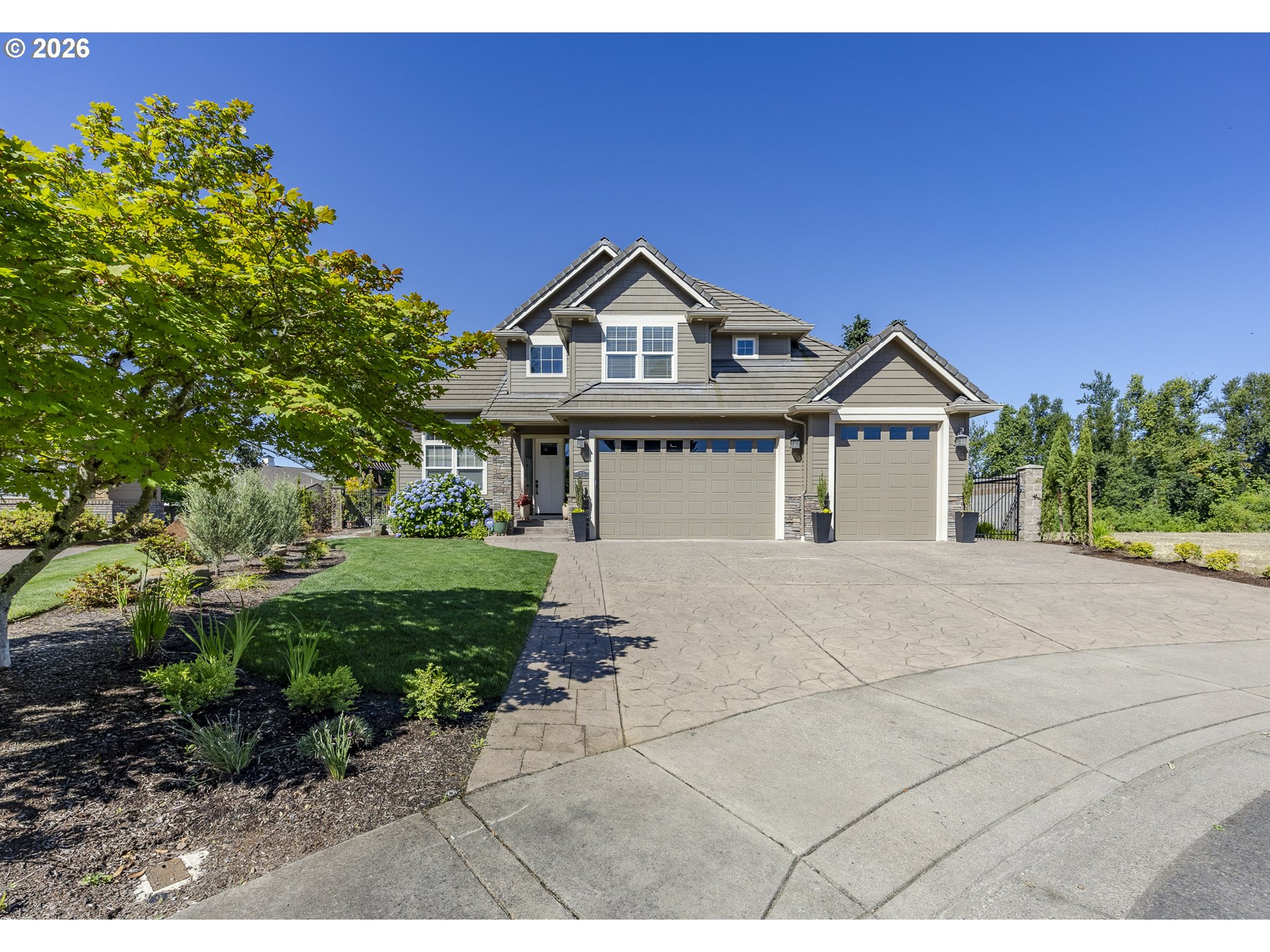 325 IRONWOOD LOOP, Creswell, OR 97426