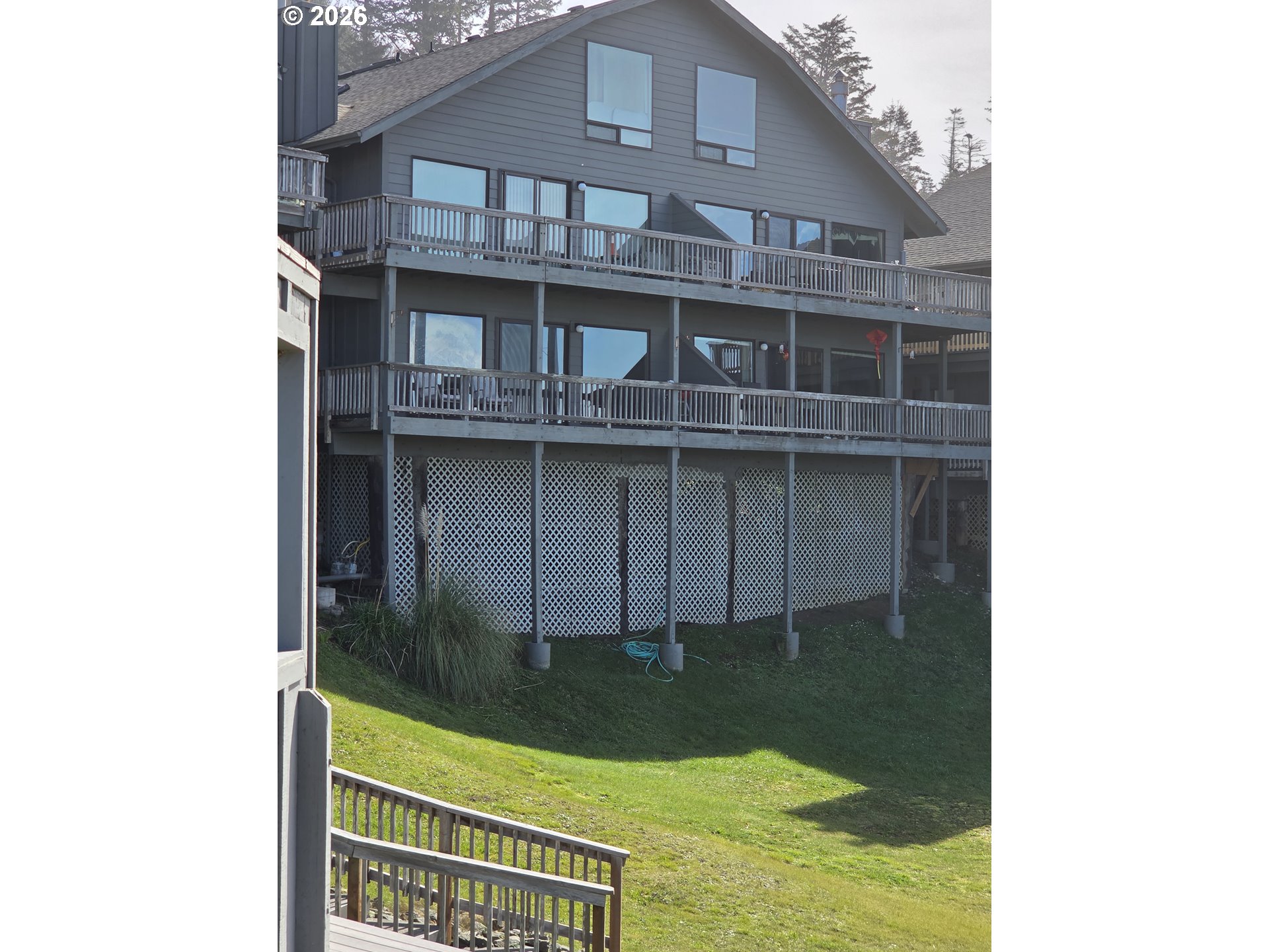29134 ELLENSBURG AVE, GoldBeach, OR 97444
