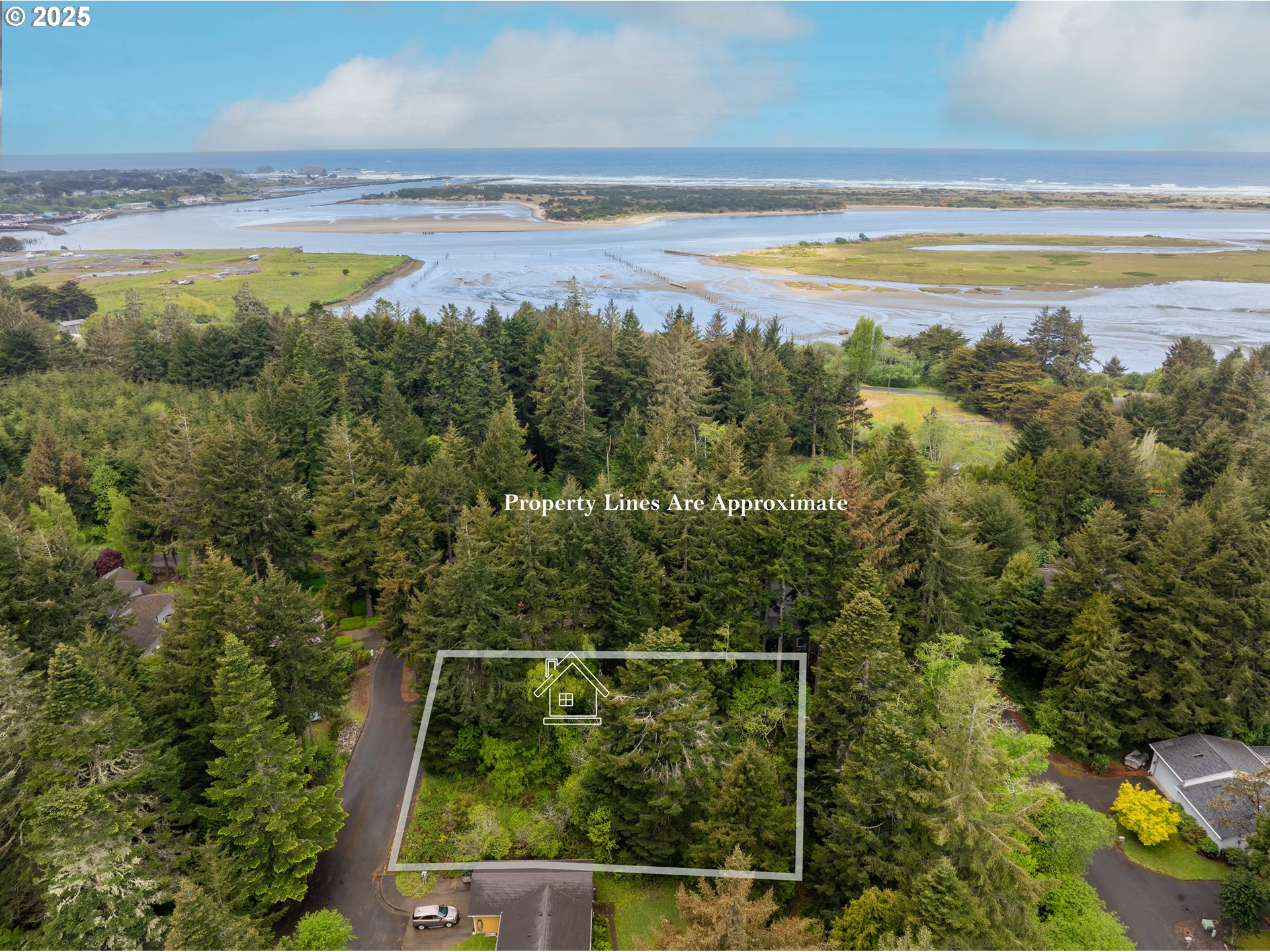 9th ST, Bandon, OR 97411