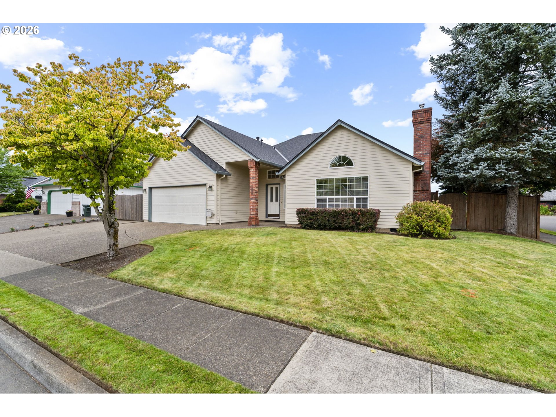 556 10TH AVE, Canby, OR 97013