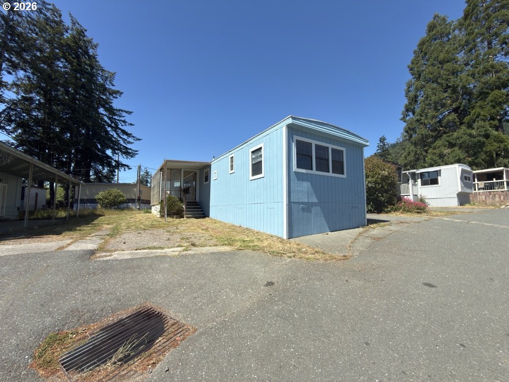 97883 Court ST, Brookings, OR 97415