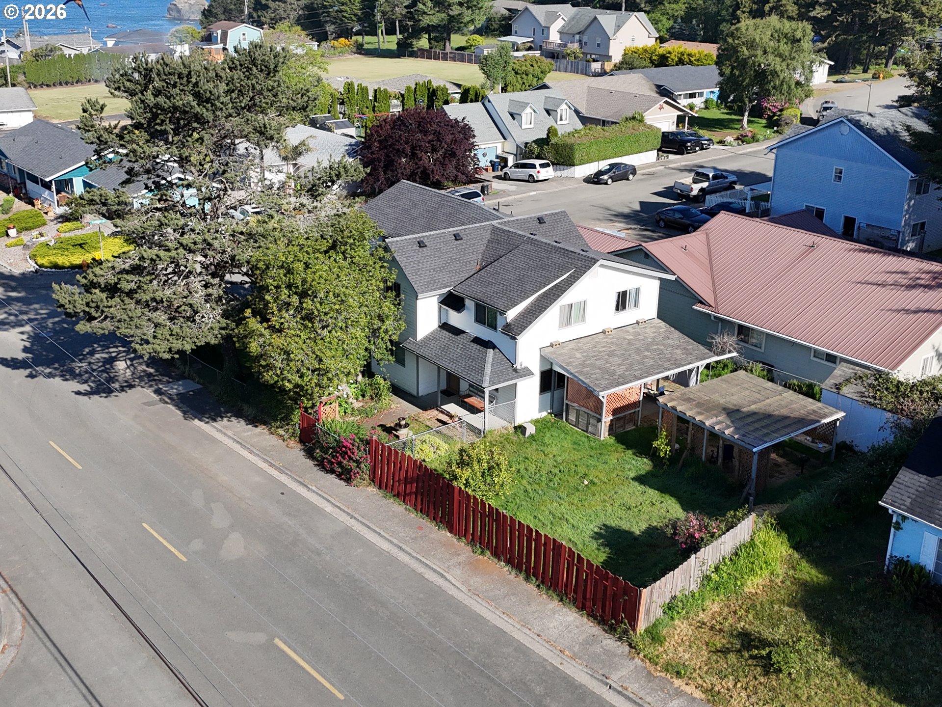 17305 BLUEBERRY DR, Brookings, OR 97415