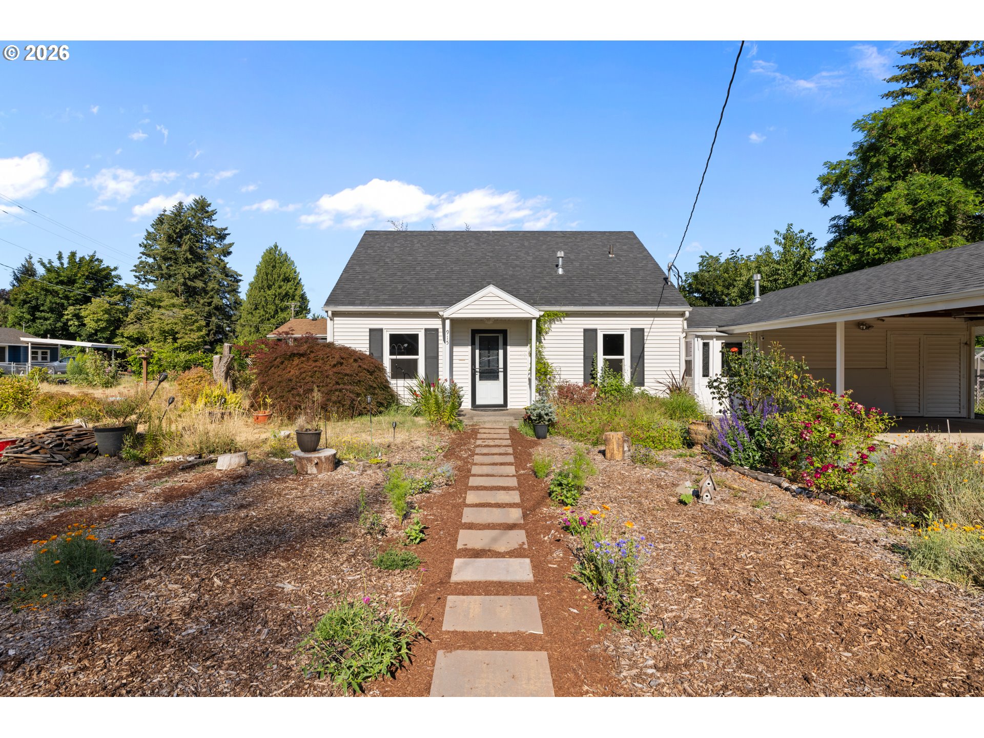 915 LOCUST ST, Canby, OR 97013