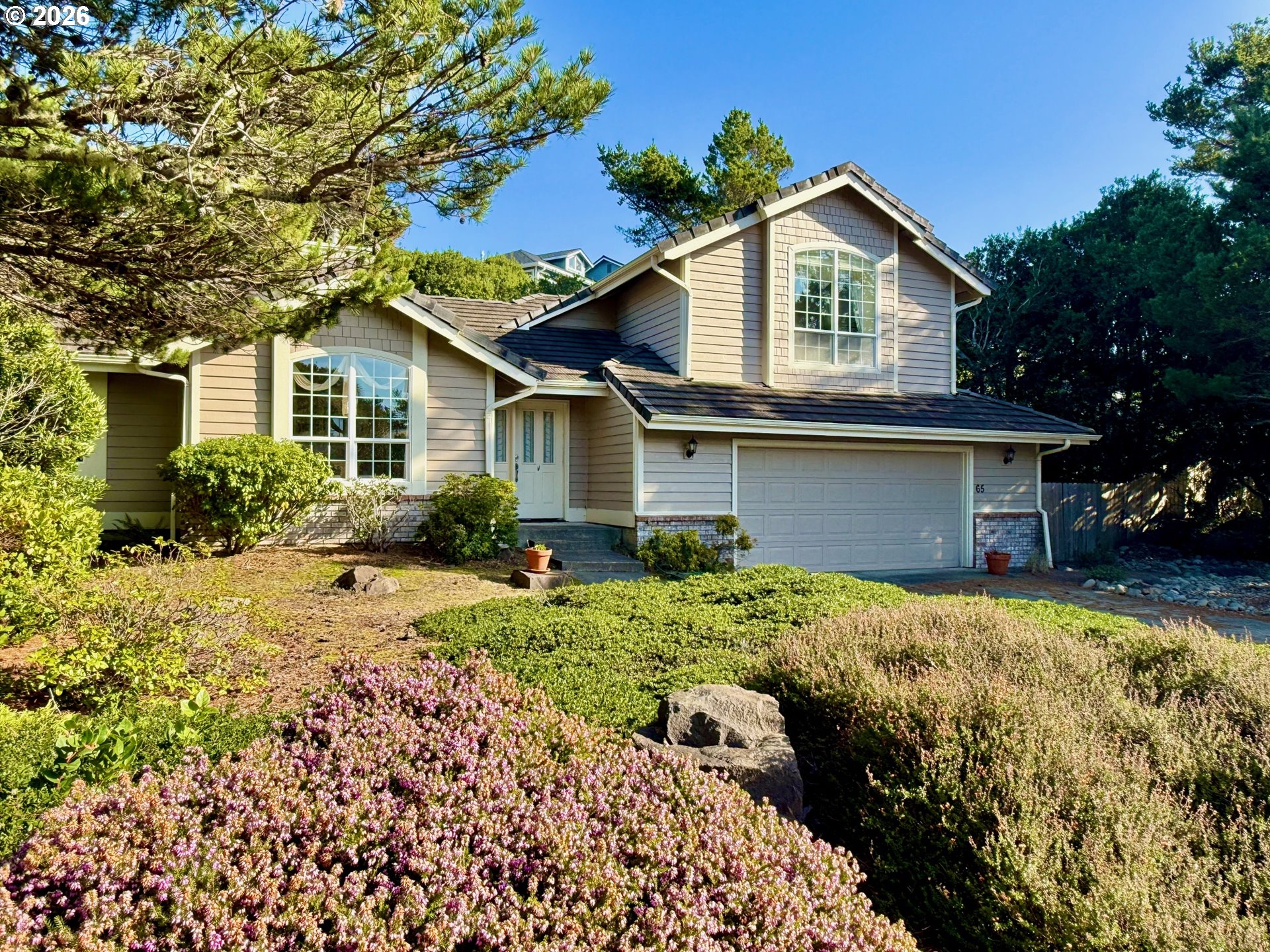 65 SHORELINE DR, Florence, OR 97439