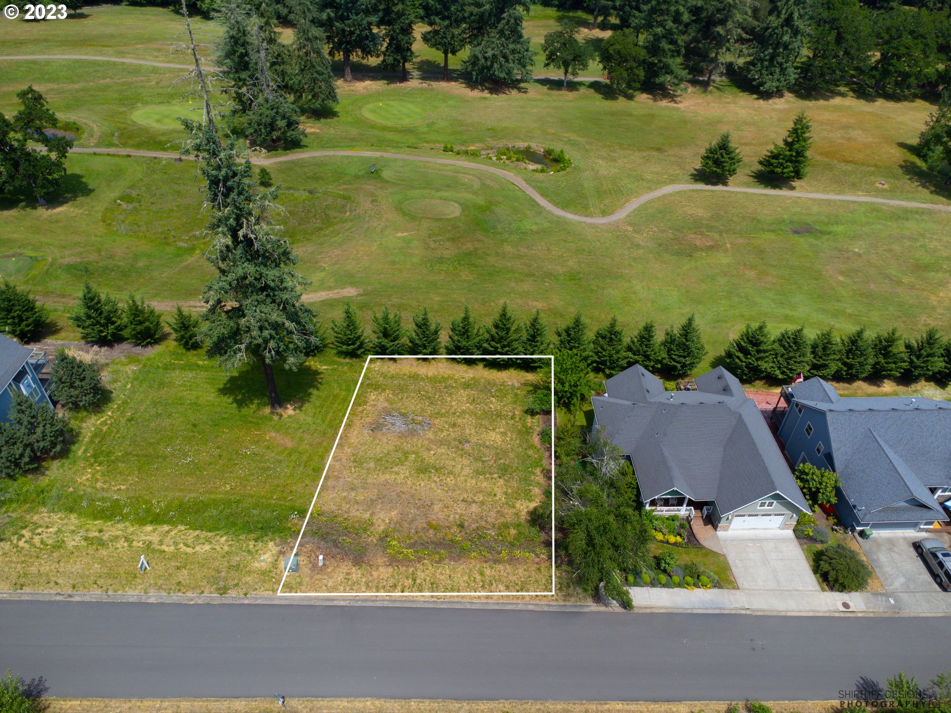980 HOLLY AVE, CottageGrove, OR 97424