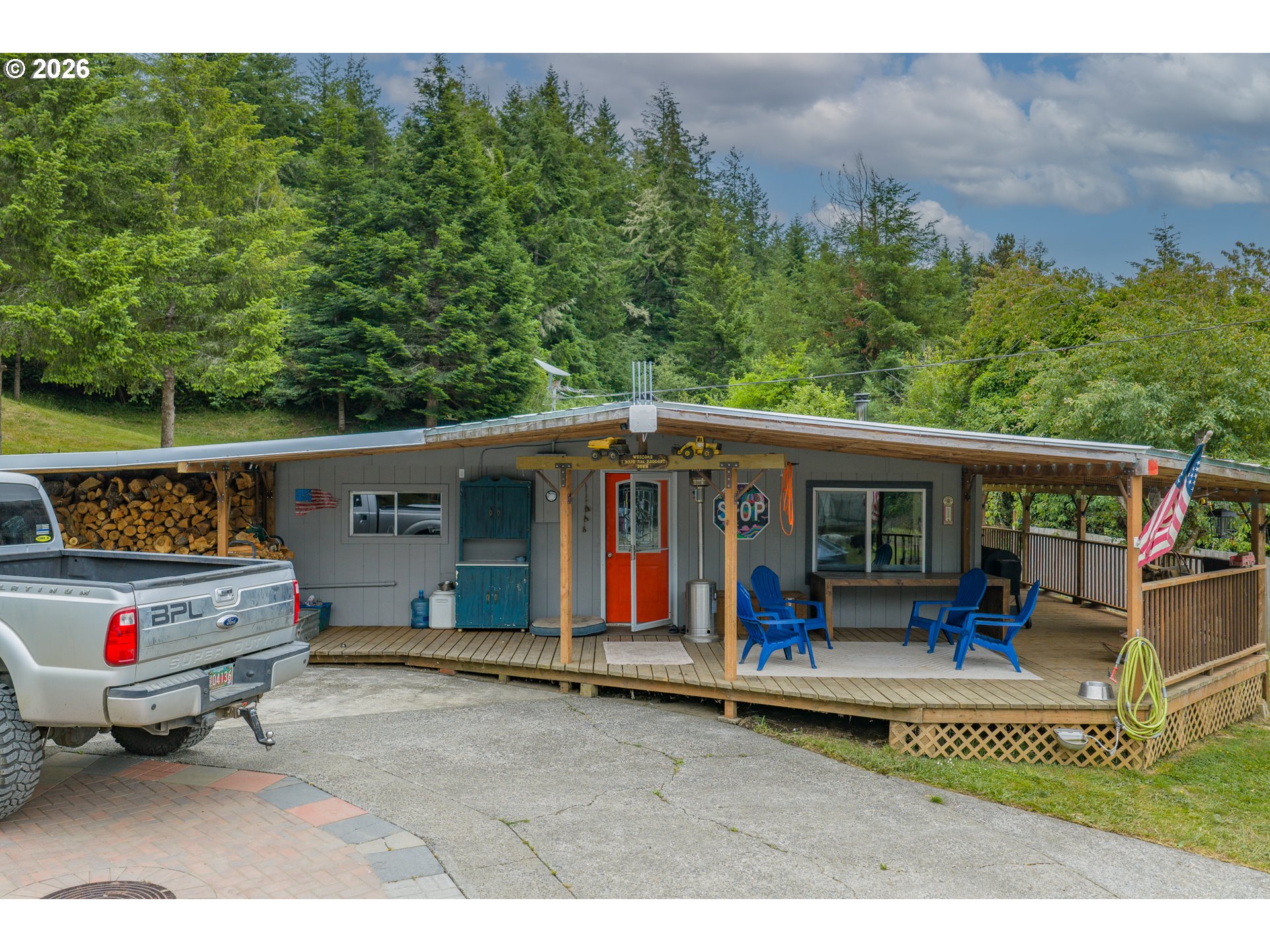 95240 BREWSTER LN, MyrtlePoint, OR 97458