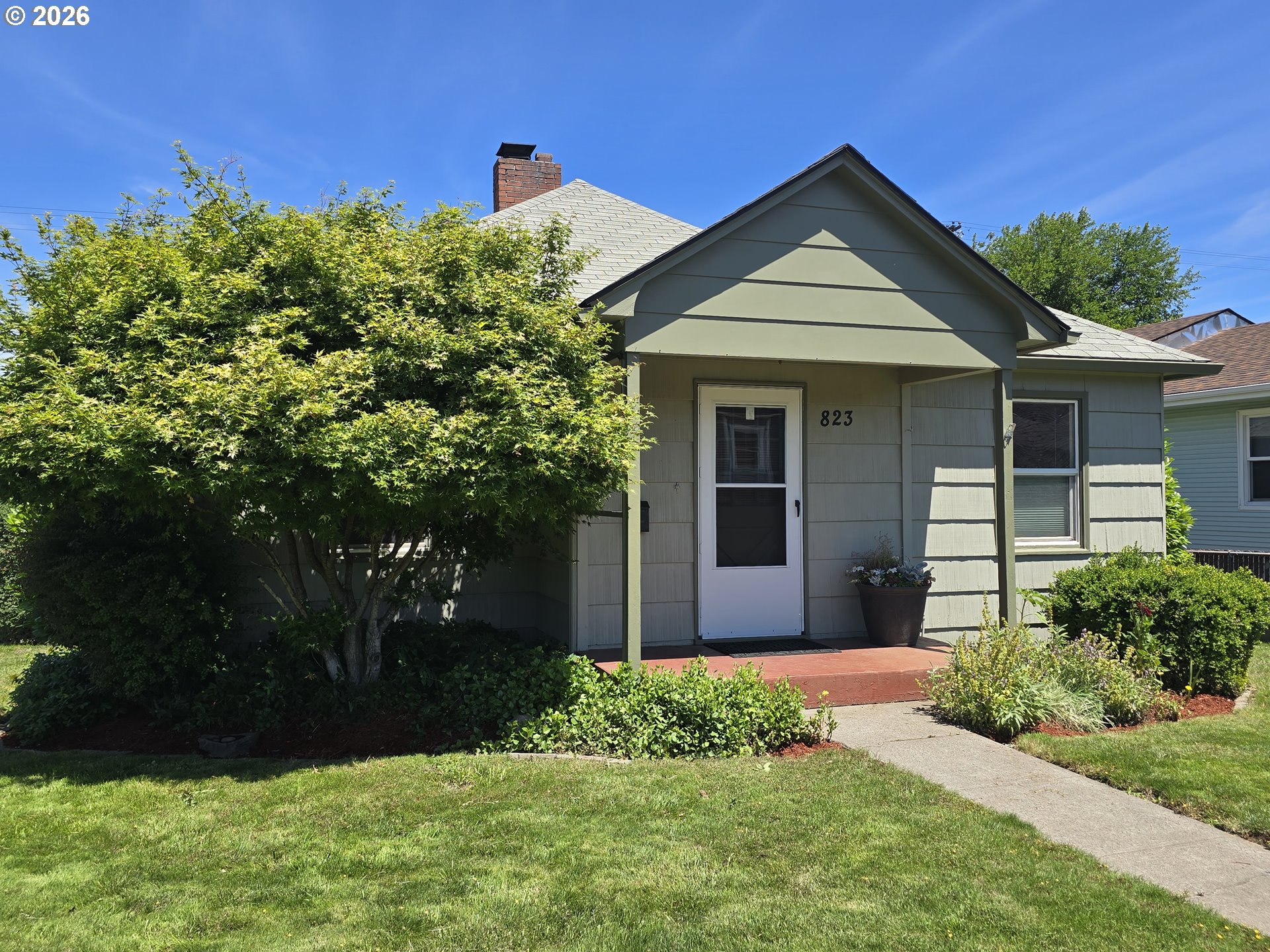 823 10TH ST, TheDalles, OR 97058