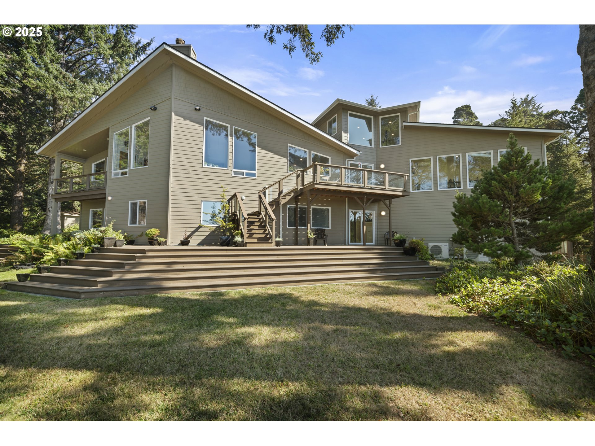 94270 MOUND WAY, GoldBeach, OR 97444