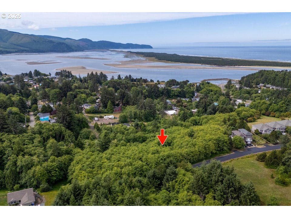 223 Holly Heights Avenue, Netarts, OR 97143