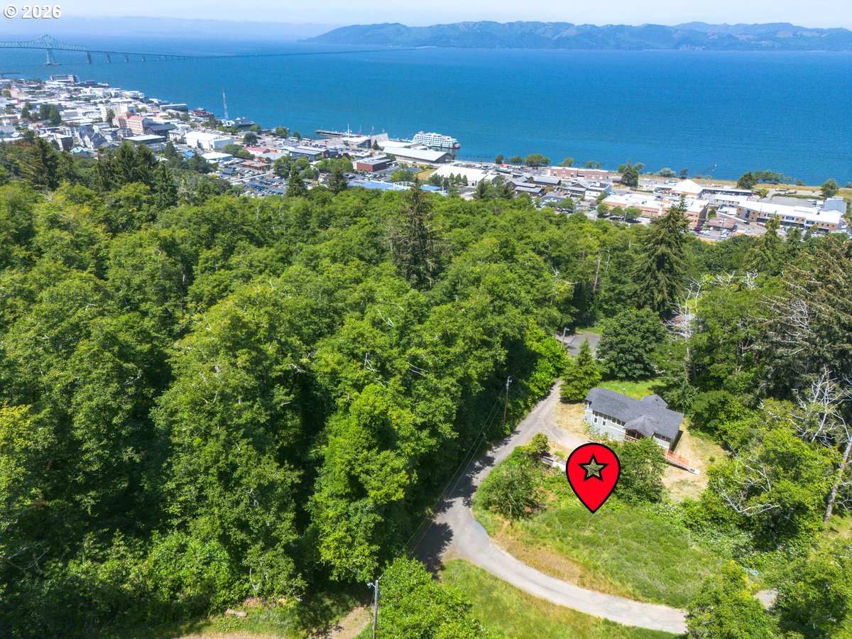 972 22ND ST, Astoria, OR 97103