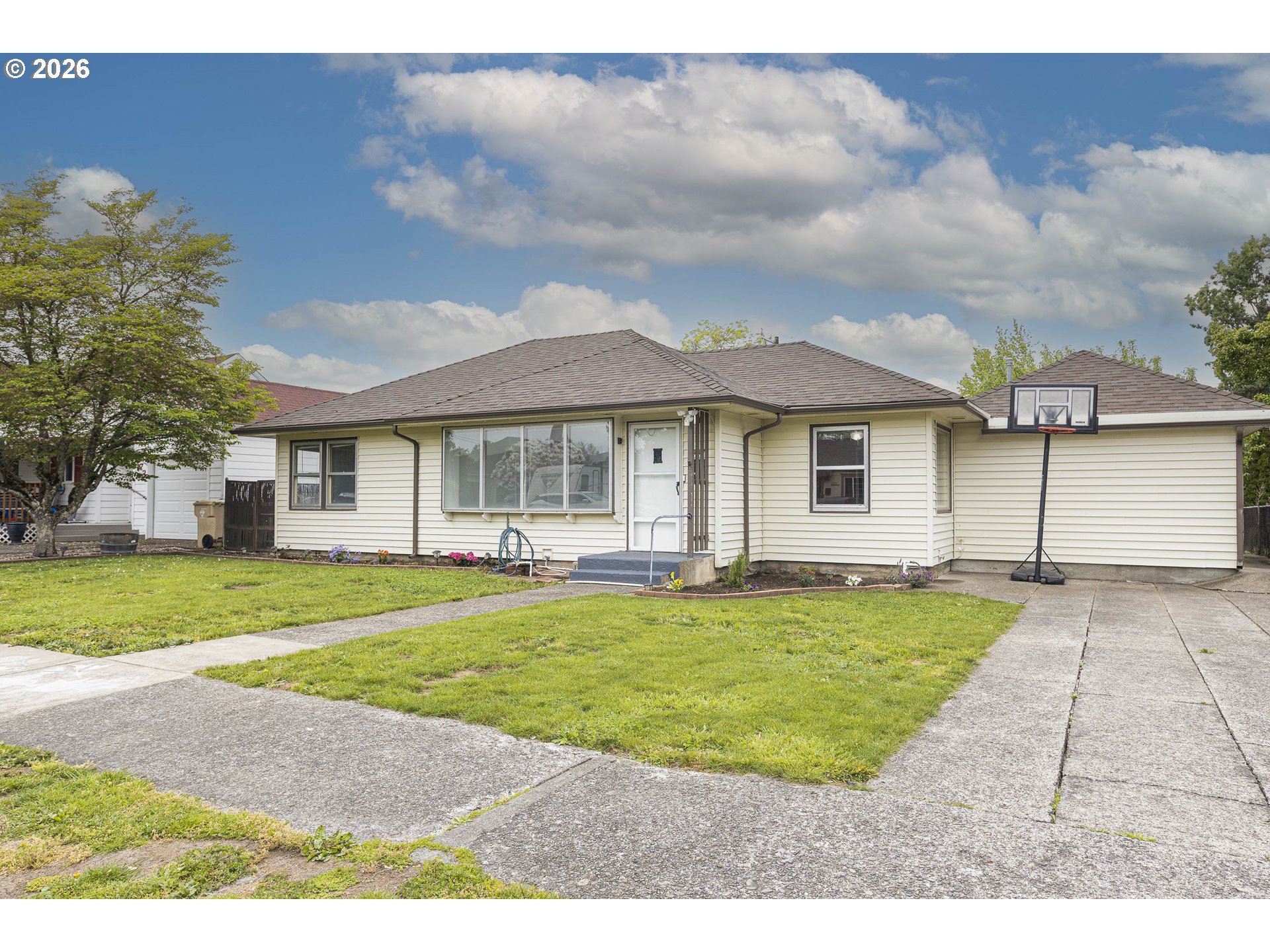 591 HARDEN DR, Lebanon, OR 97355