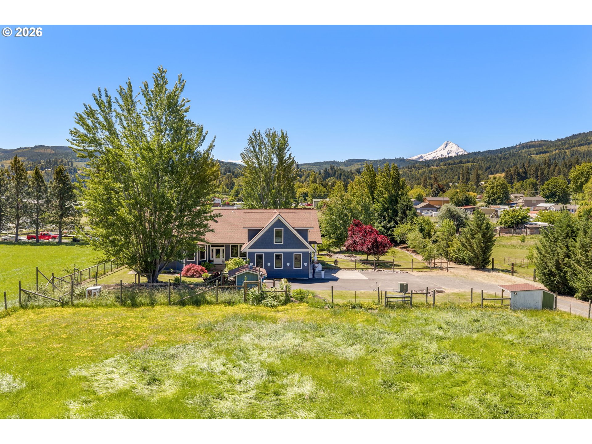 2939 WYEAST RD, HoodRiver, OR 97031