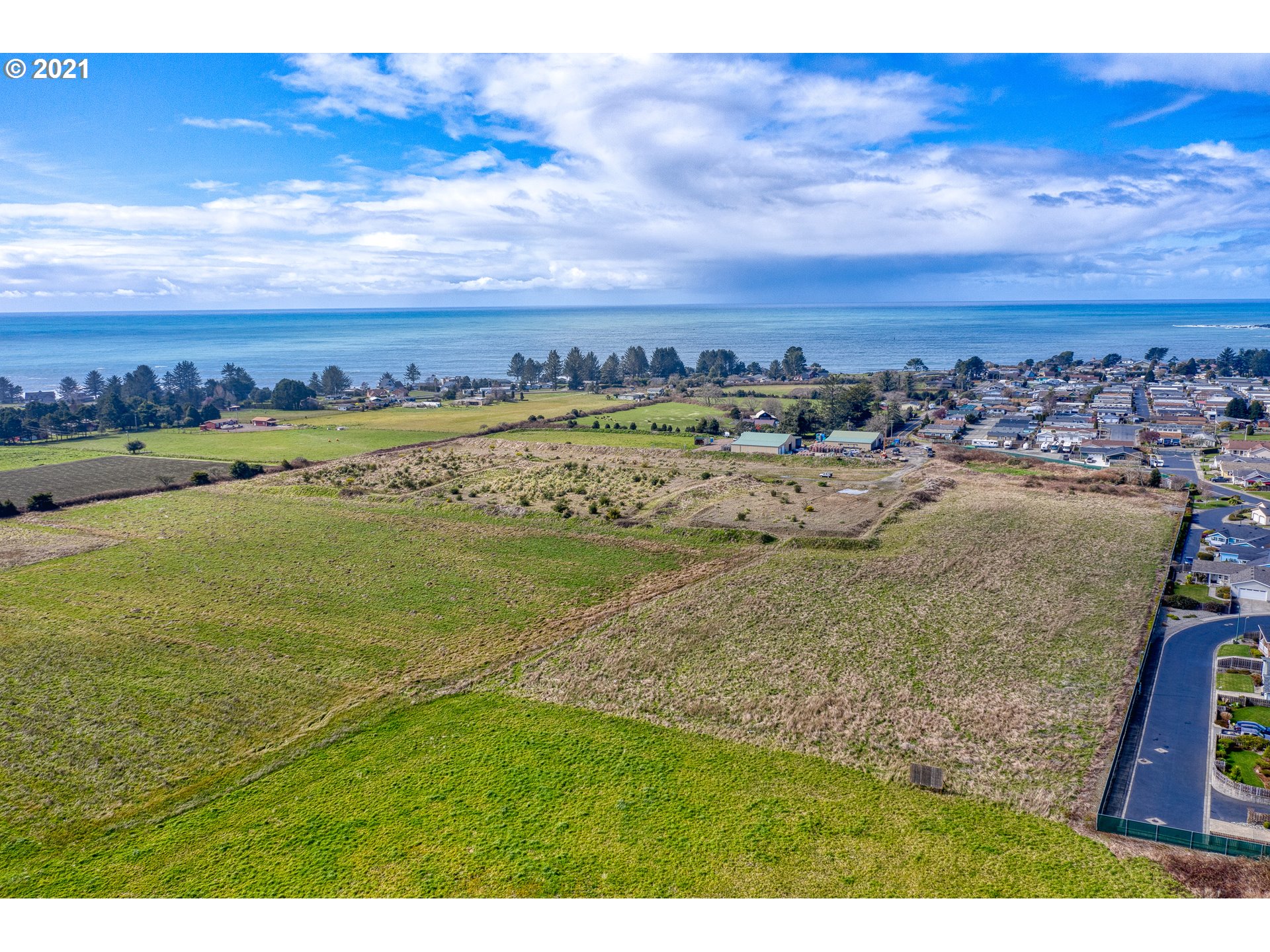 Olsen LN, Brookings, OR 97415