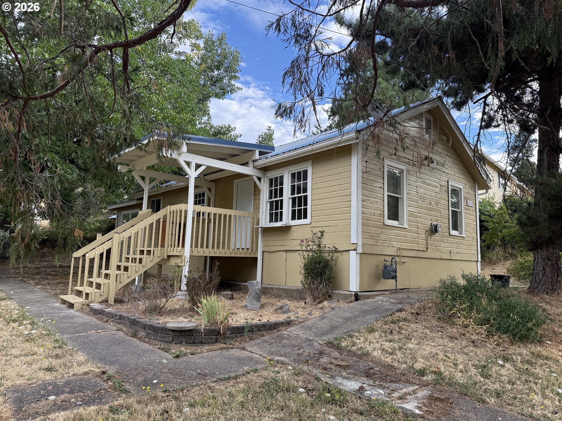 420 4TH AVE, MyrtleCreek, OR 97457