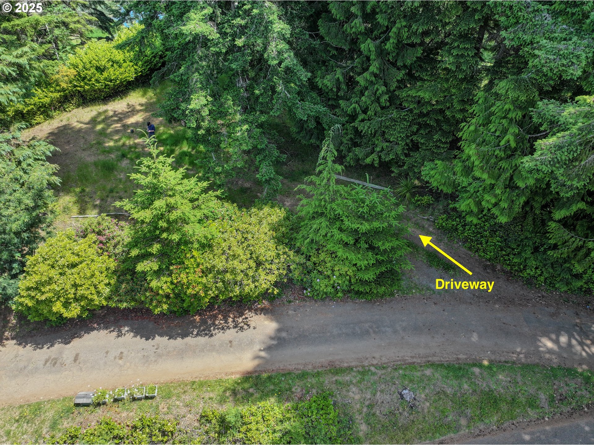 620 HILLTOP DR, Lakeside, OR 97449