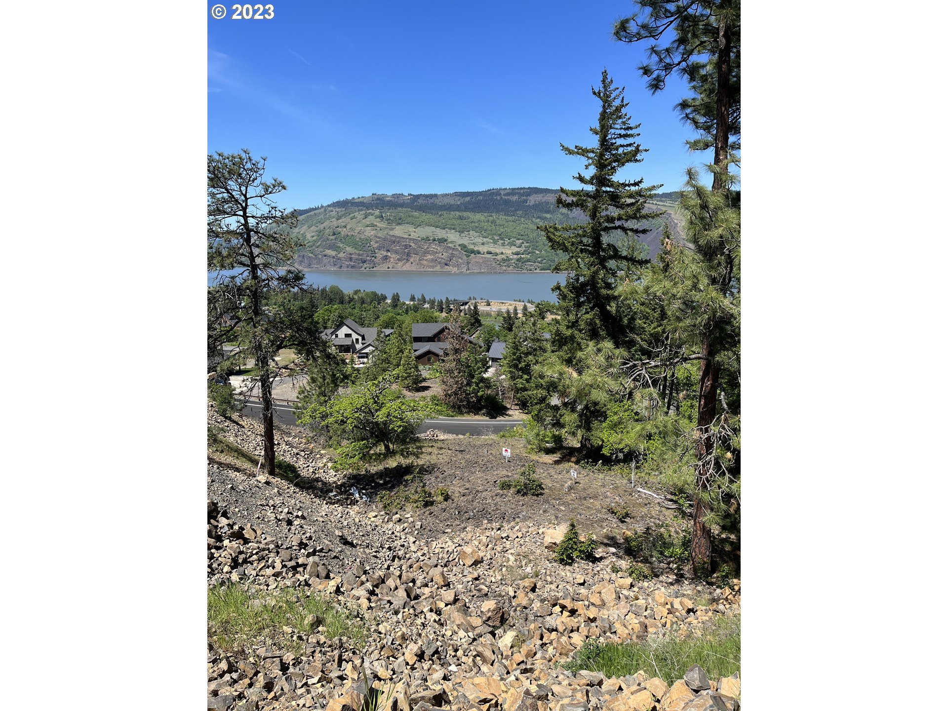 Blanchard ST, Mosier, OR 97040