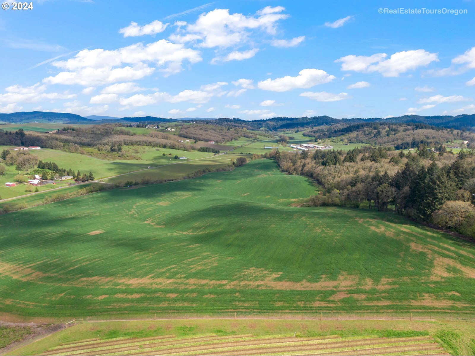 Bishop Scott RD, Yamhill, OR 97148