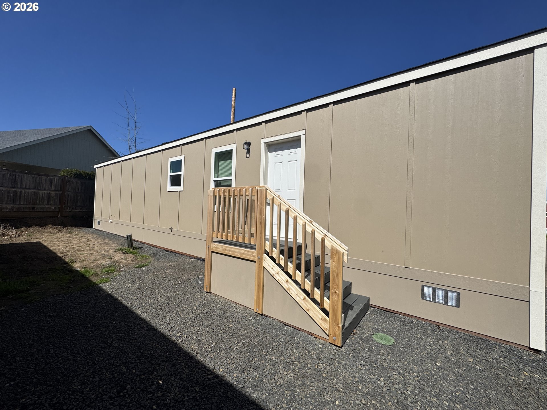 1085 1ST AVE, JunctionCity, OR 97448