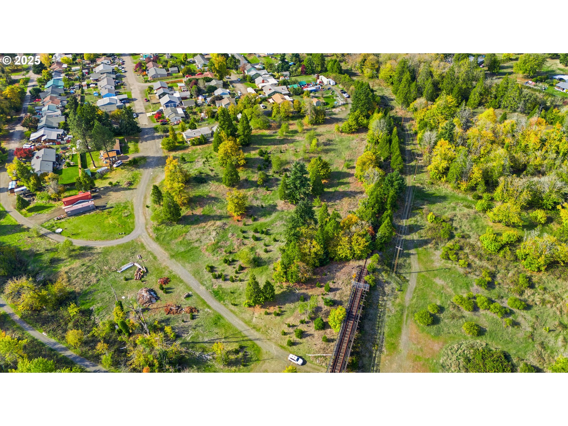 000 Jasper DR, Oakridge, OR 97463